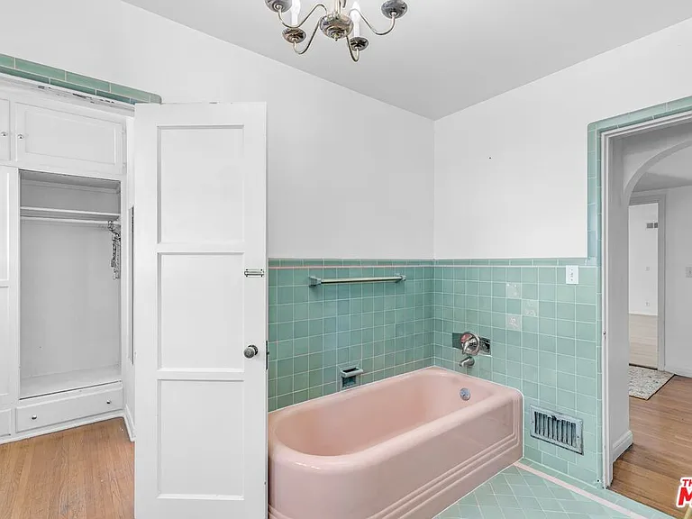 1530 Valley View Rd — Photo 39