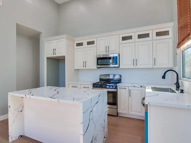 3336 Altadena Ave — Photo 14