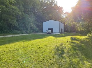 25709 Gunterman Rd, Fieldon, IL 62031