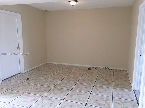 3rd image of 301 NW 177th St APT 237