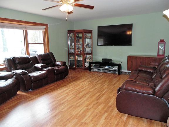 4th image of 570 Sica Ln