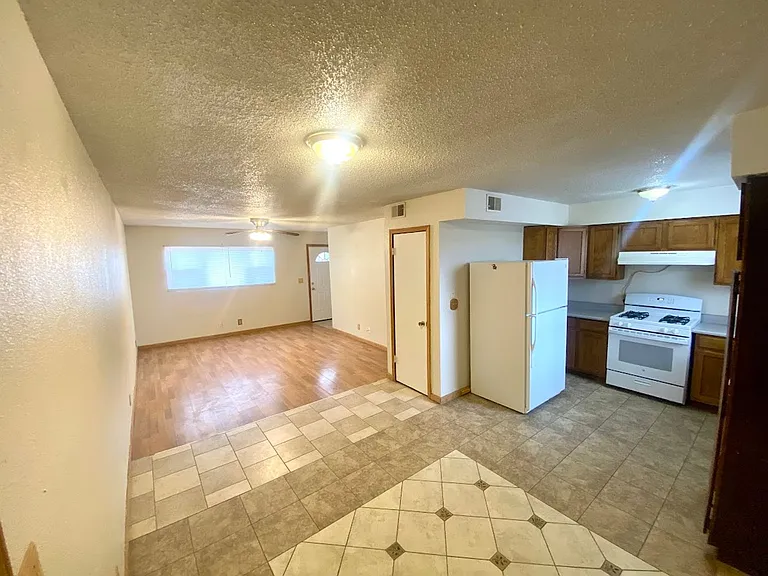 1217 Sunnyside Ave — Photo 4