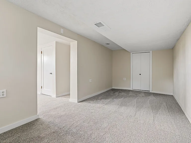338 Meadow Ave — Photo 24