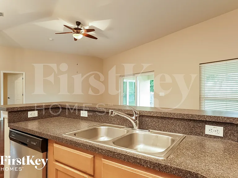 18521 Olive Rd — Photo 7