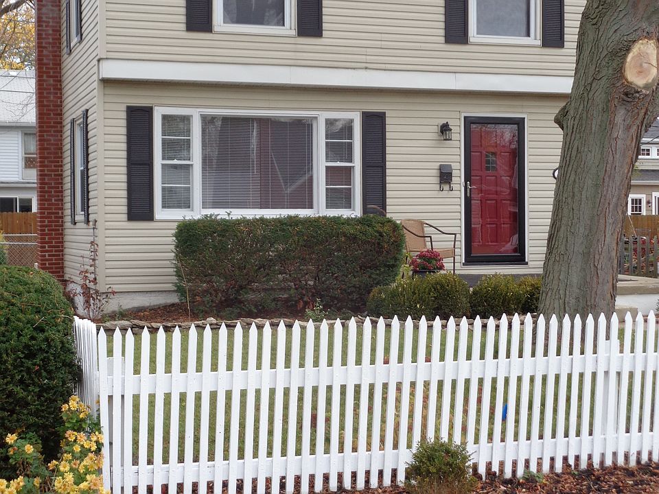Well landscaped lot