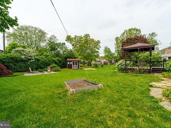 5th image of 458 Ashford Dr