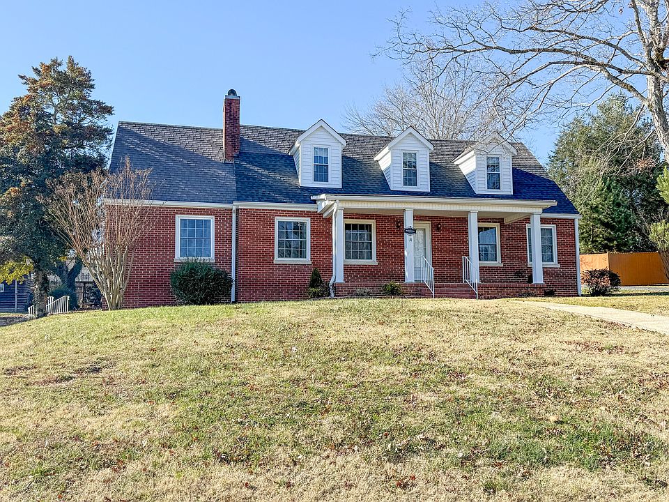 1st image of 306 Magnolia Ave