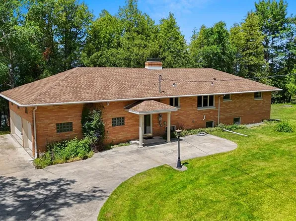 2441 White Star Rd, Brussels, WI 54204