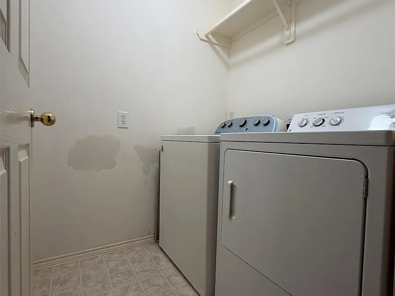 9011 Canton Park Ln — Photo 24