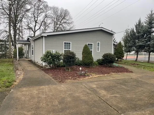 1490 Boardwalk Ave, Molalla, OR 97038