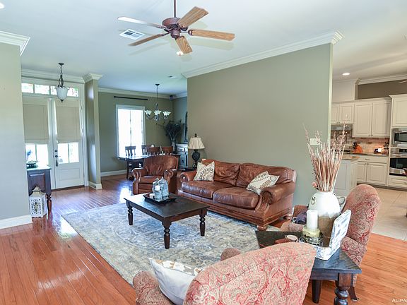 5th image of 15100 Fieldwood Cir