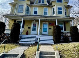 32 Washington St, Nazareth, PA 18064