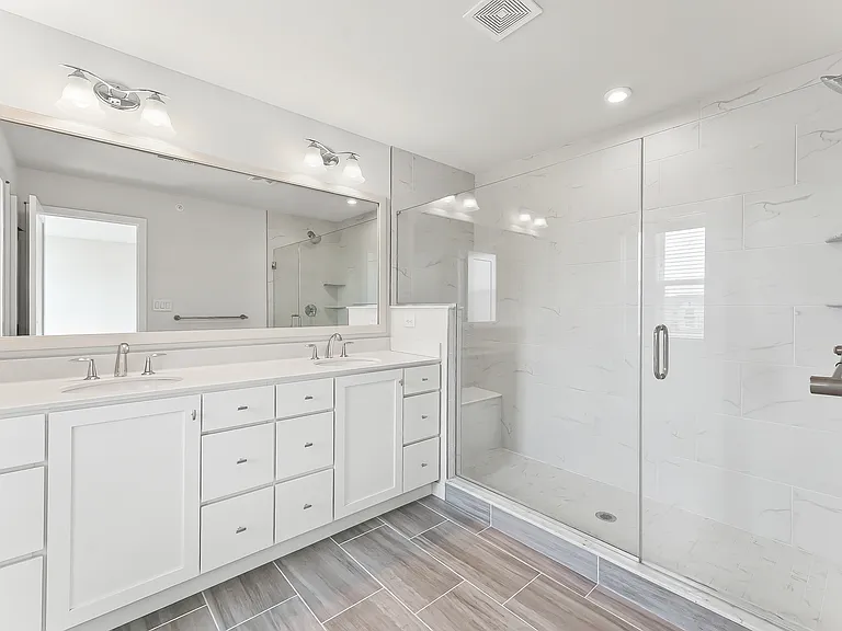 178 Kennedy Dr — Photo 19