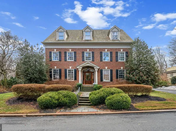 1900 Field Rd, Wilmington, DE 19806