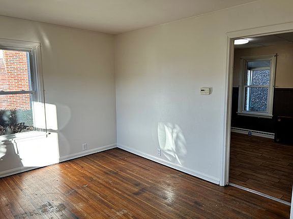 4th image of 633 6th St