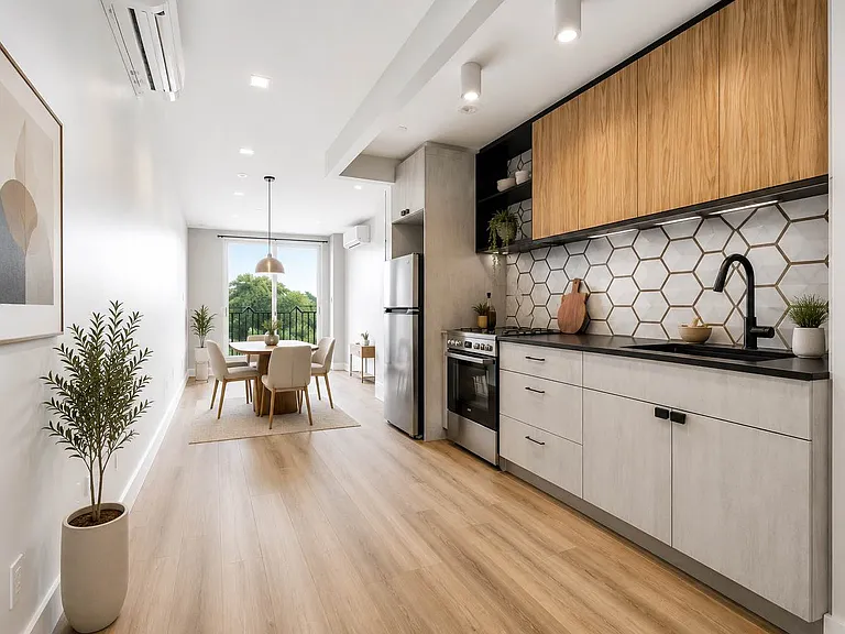 1565 New York Ave #4E — Photo 1