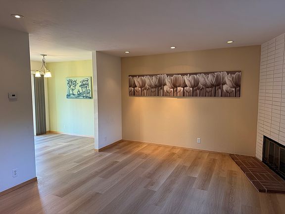 5th image of 1515 Lilac Ln