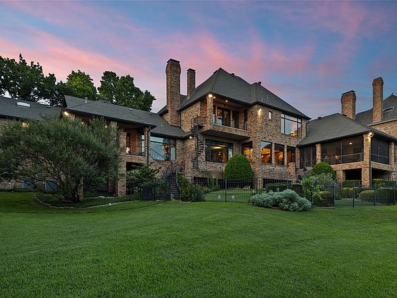 3rd image of 17168 Club Hill Dr