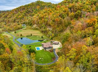 353 Autumn Ridge Dr, Pikeville, KY 41501