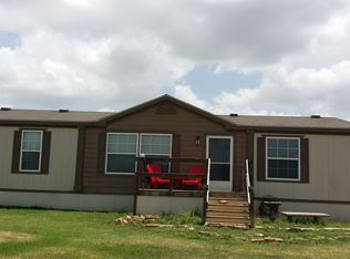 1586 Pittman Rd, Saint Hedwig, TX 78152