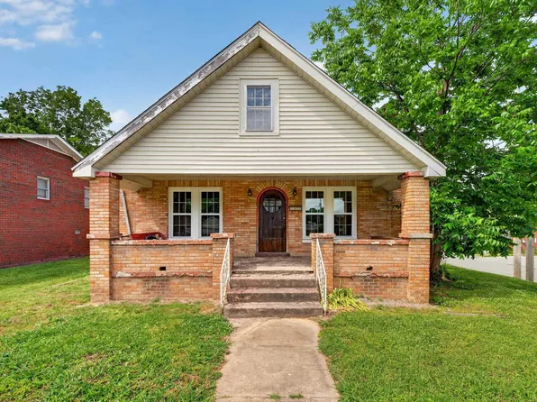 200 W 12th St, Benton, KY 42025