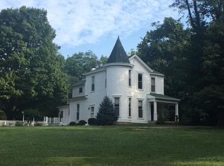 104 Castlewood Dr, Pewee Valley, KY 40056