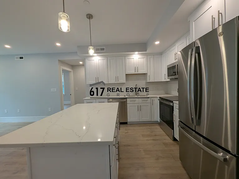 124-7 Kenrick St — Photo 3