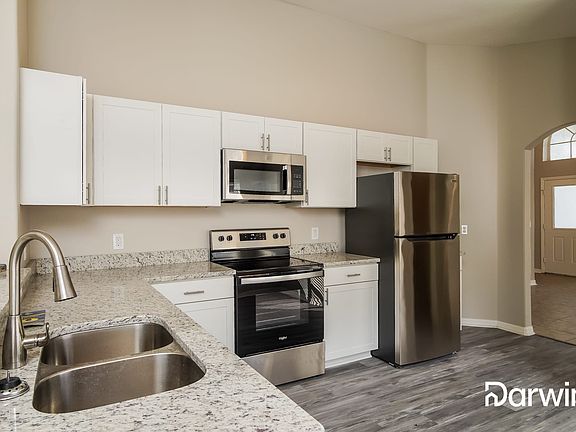 3rd image of 3040 Lazlo Ln