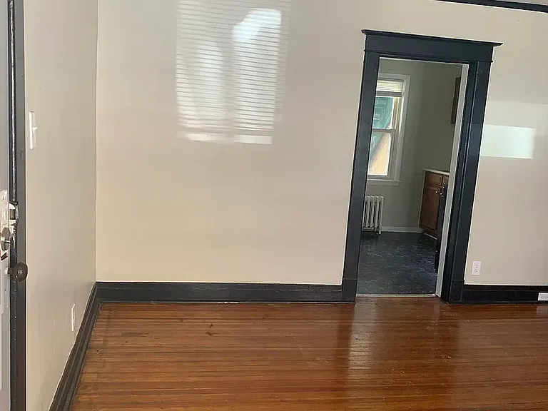 40 Spring St #1 — Photo 8