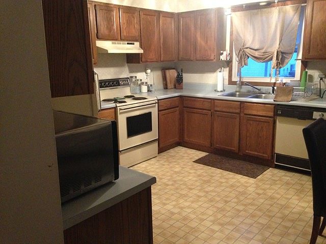 Large eat-in kitchen