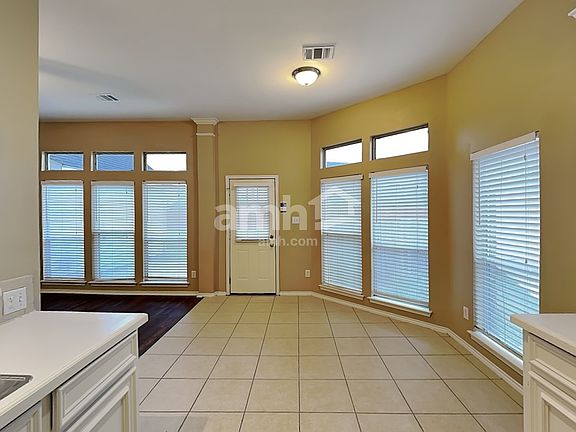 4th image of 1451 Sand Lake Ln