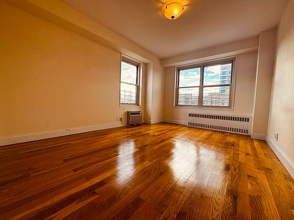 5th image of 12333 83rd Ave APT 408