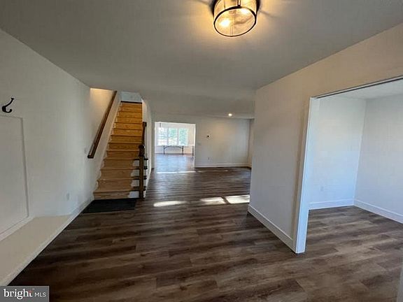 2nd image of 401 General Sutter Ave