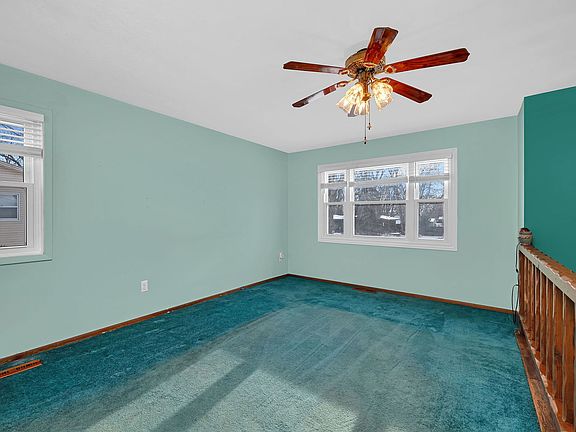 3rd image of 1280 Alicia Dr