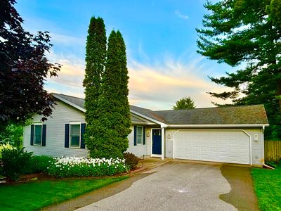 4215 Hearthside Dr, Traverse City, MI, 49684