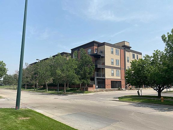 2nd image of 15475 E Andrews Dr #316