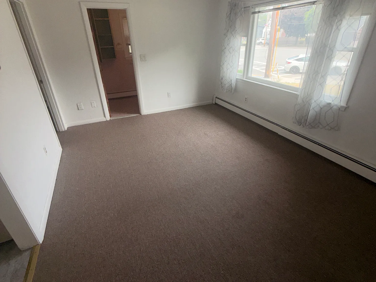 1 bed, 675 sqft, $1,800 — Photo 3