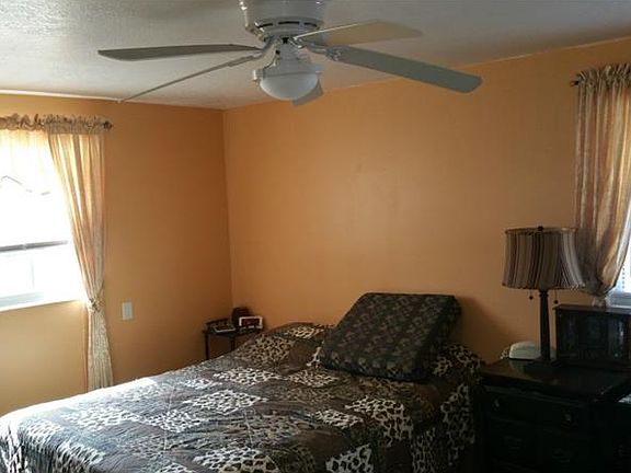 3rd image of 6428 Wilshire Dr
