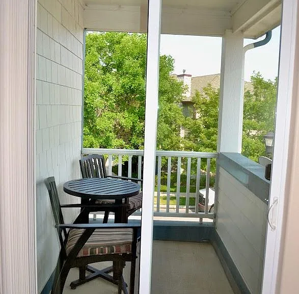 2nd floor deck