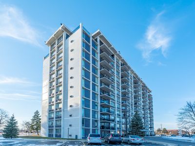 8801 W Golf Rd APT 2F, Niles, IL, 60714