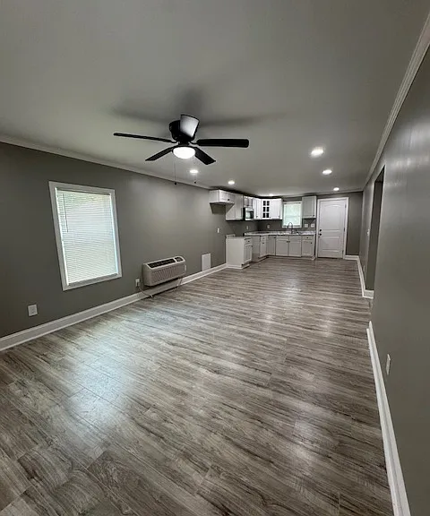 513 E Pennsylvania Ave — Photo 2
