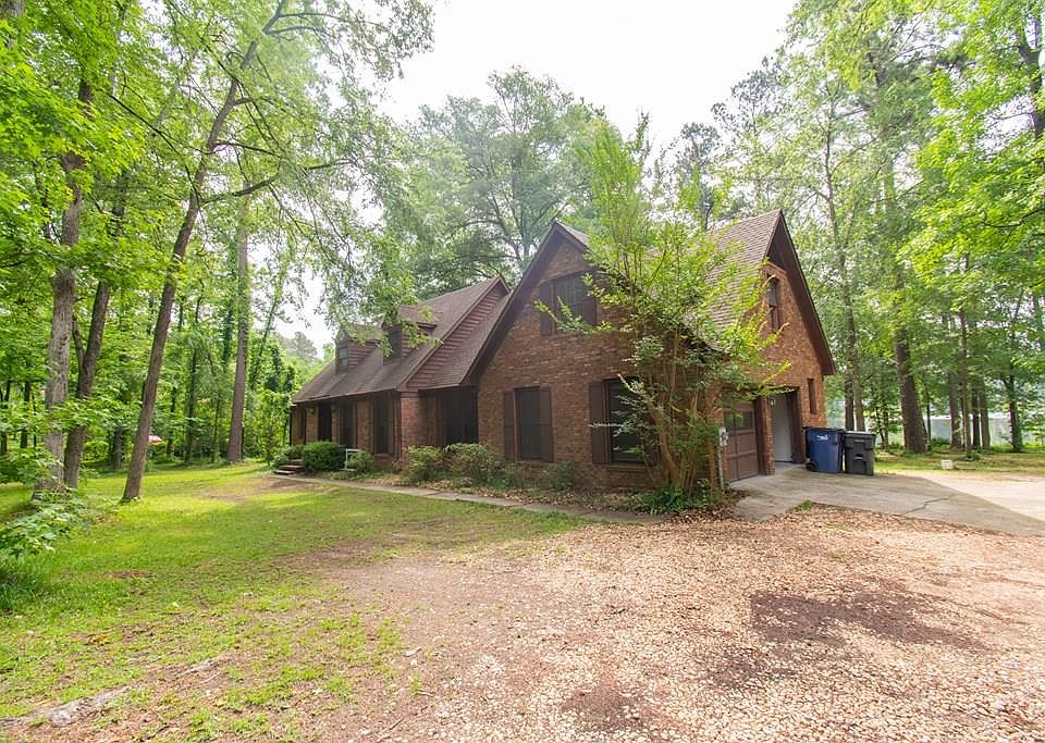 1st image of 4558 Silver Lake Dr