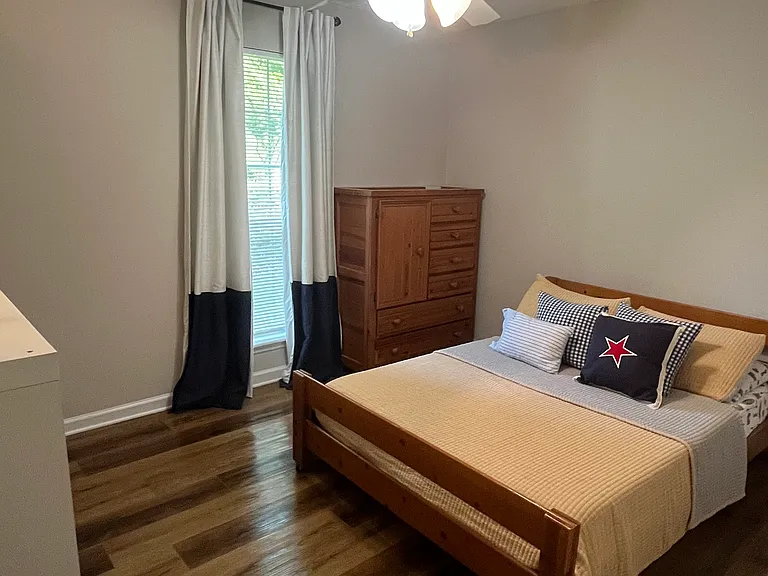 207 Creekview Cir — Photo 10