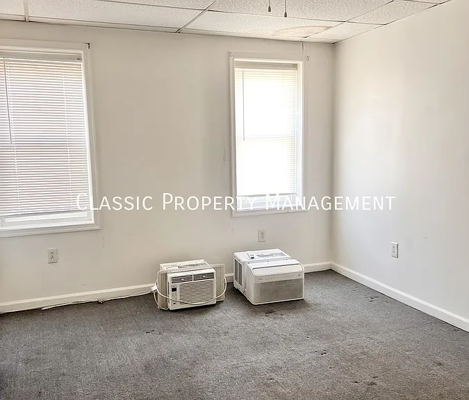 1832 W 3rd St — Photo 16