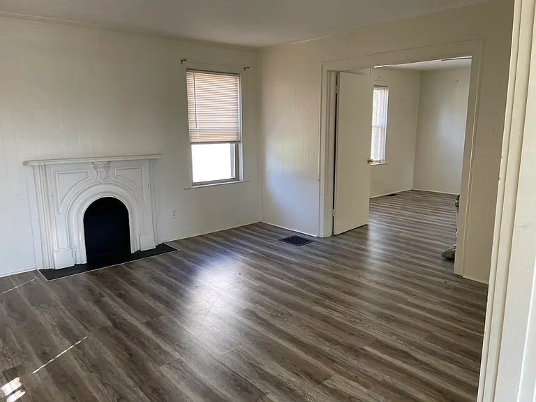 2204 Richland Ave — Photo 5