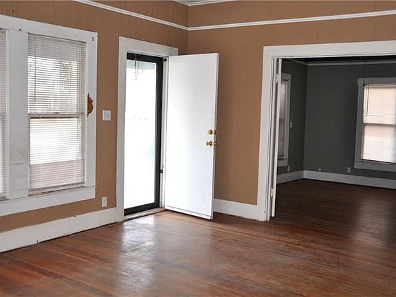 2nd image of 1509 Avenue C