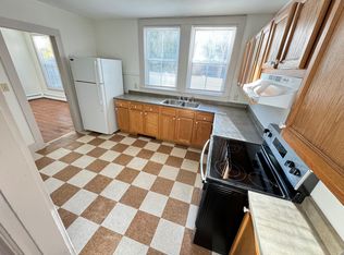 32 Ellsworth St APT 1, Portland, ME 04102