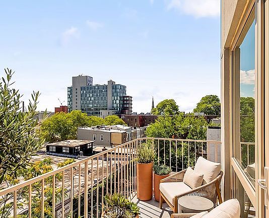 5th image of 218 23rd St #Penthouse