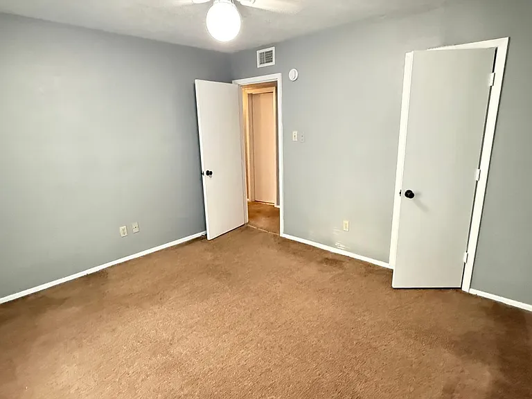 3111 Primrose Ln — Photo 13