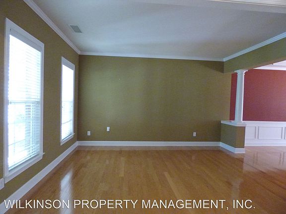 4th image of 6840 Guinevere Dr